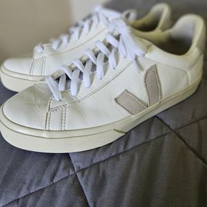 COPY - Veja Campos Size 42 or 9